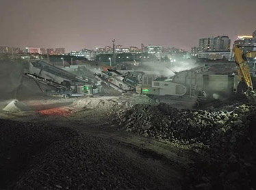 廣州白云時產150-180噸石灰石履帶式移動破碎生產線